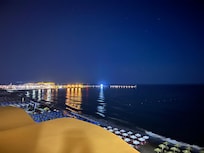 Utsikt fra hotellrommet. Nydelig på kvelden... og morgenen.