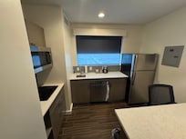 1 bed suite kitchen