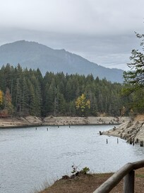 Viewpoint of the lake ten minutes away.