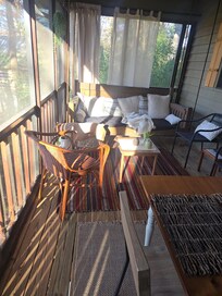 Most amazing porch swing bed