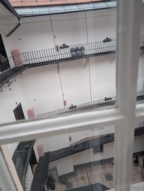 Inner/outdoor Courtyard