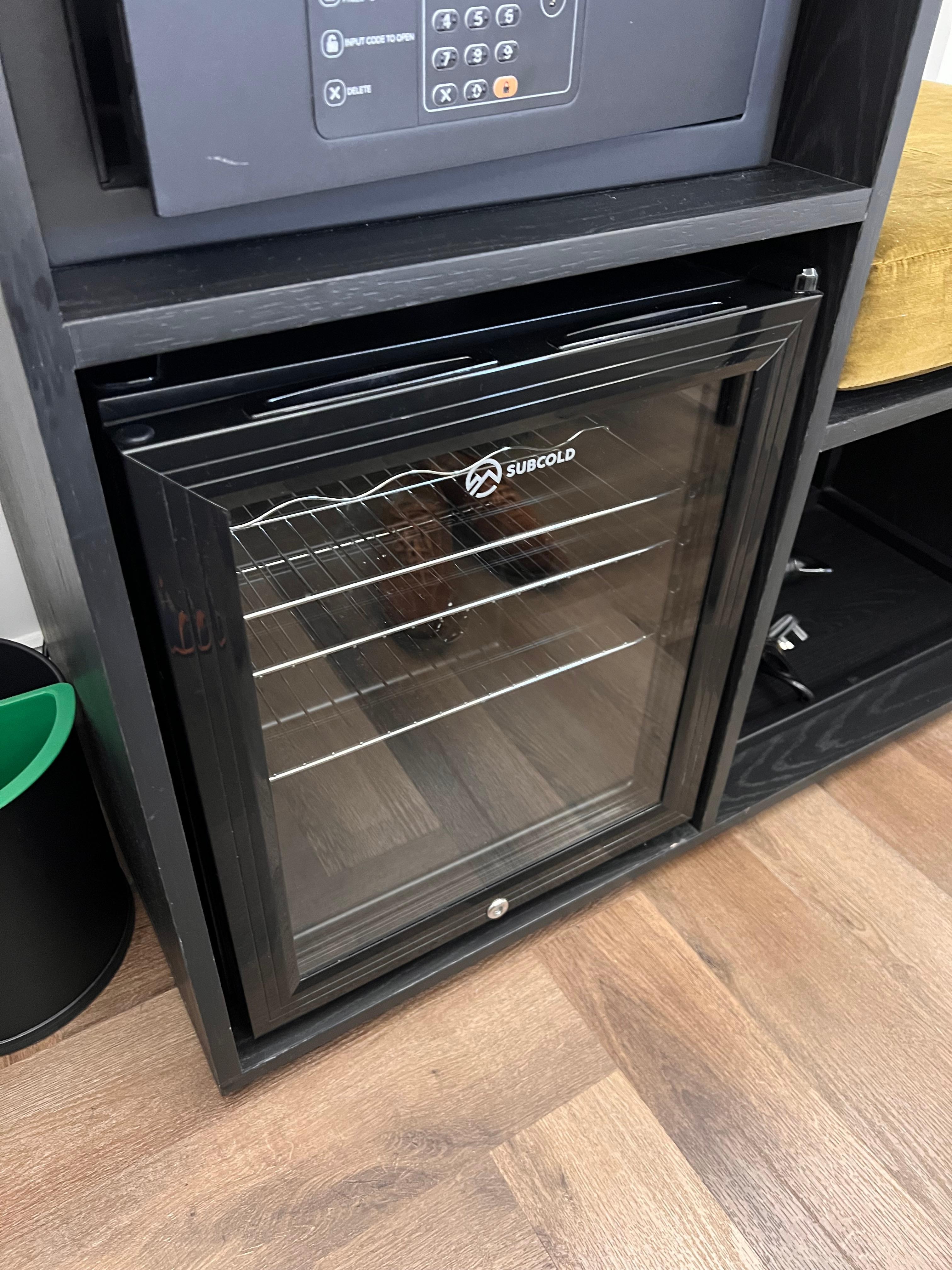 ワインを買って部屋で飲んだのでワインセラーがあったのはとても素晴らしかった。