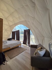Couch and bed of Dome 1