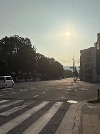 綺麗な東山からの朝日