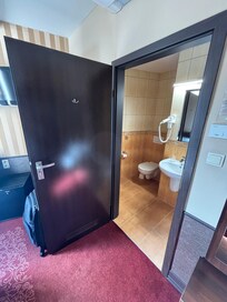 Single bed room
