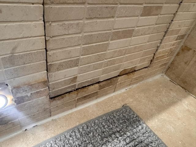 there is mold all over the ground floor bathroom  