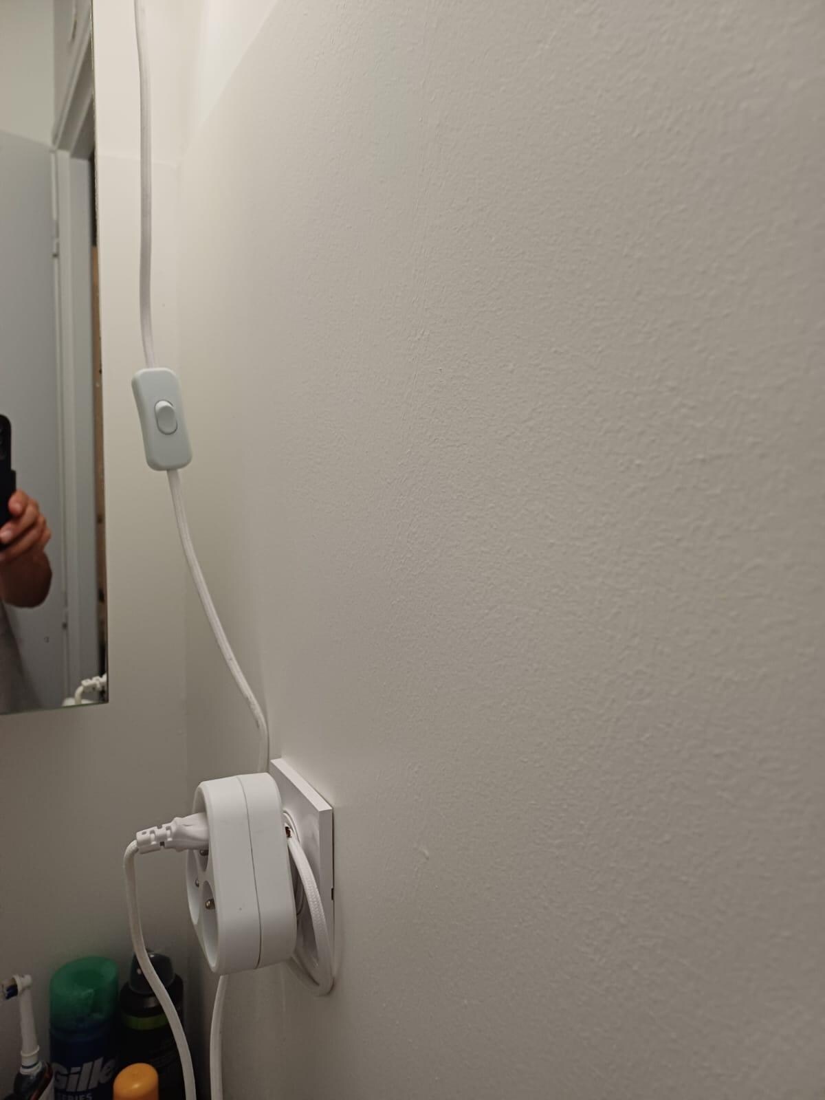 No central light...an overloaded socket 