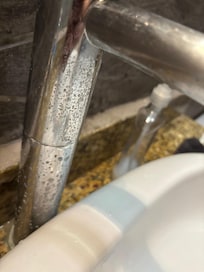 El lavabo muy sucio