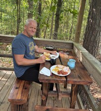 Breakfast cooked outside and eaten there too !!