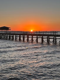 Just a minute drive to a beautiful sunset view