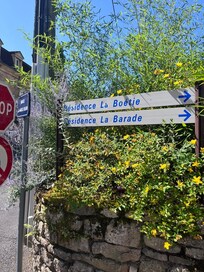 Turn Right Here :)