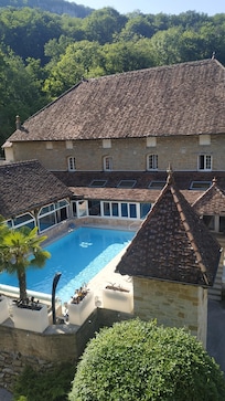vue de la chambre 17 sur le bĂątiment principal.