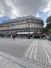 Very close to Gare du Nord
