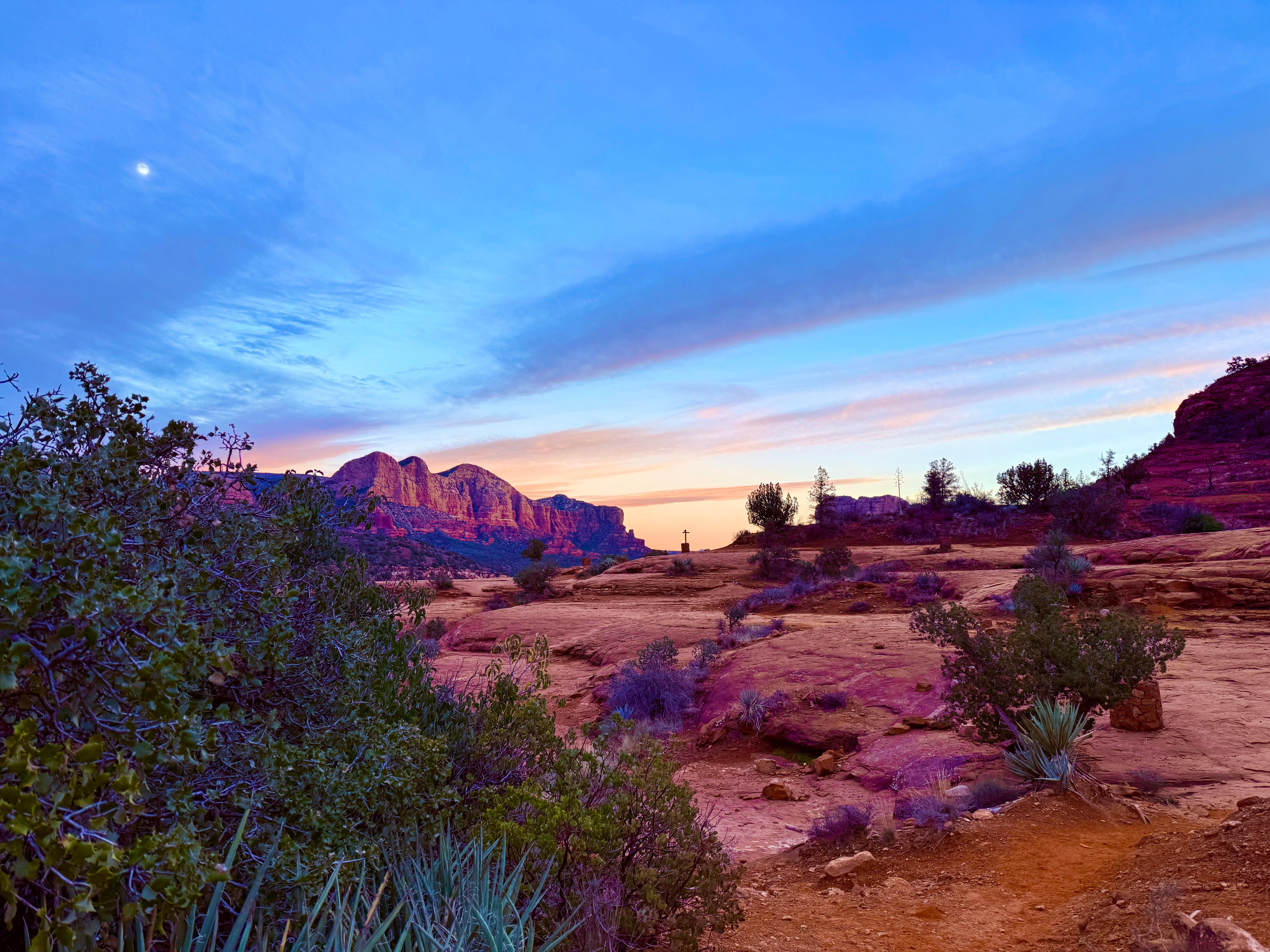 The sunsets in Arizona leave you speechless . A photo barely does justice. 