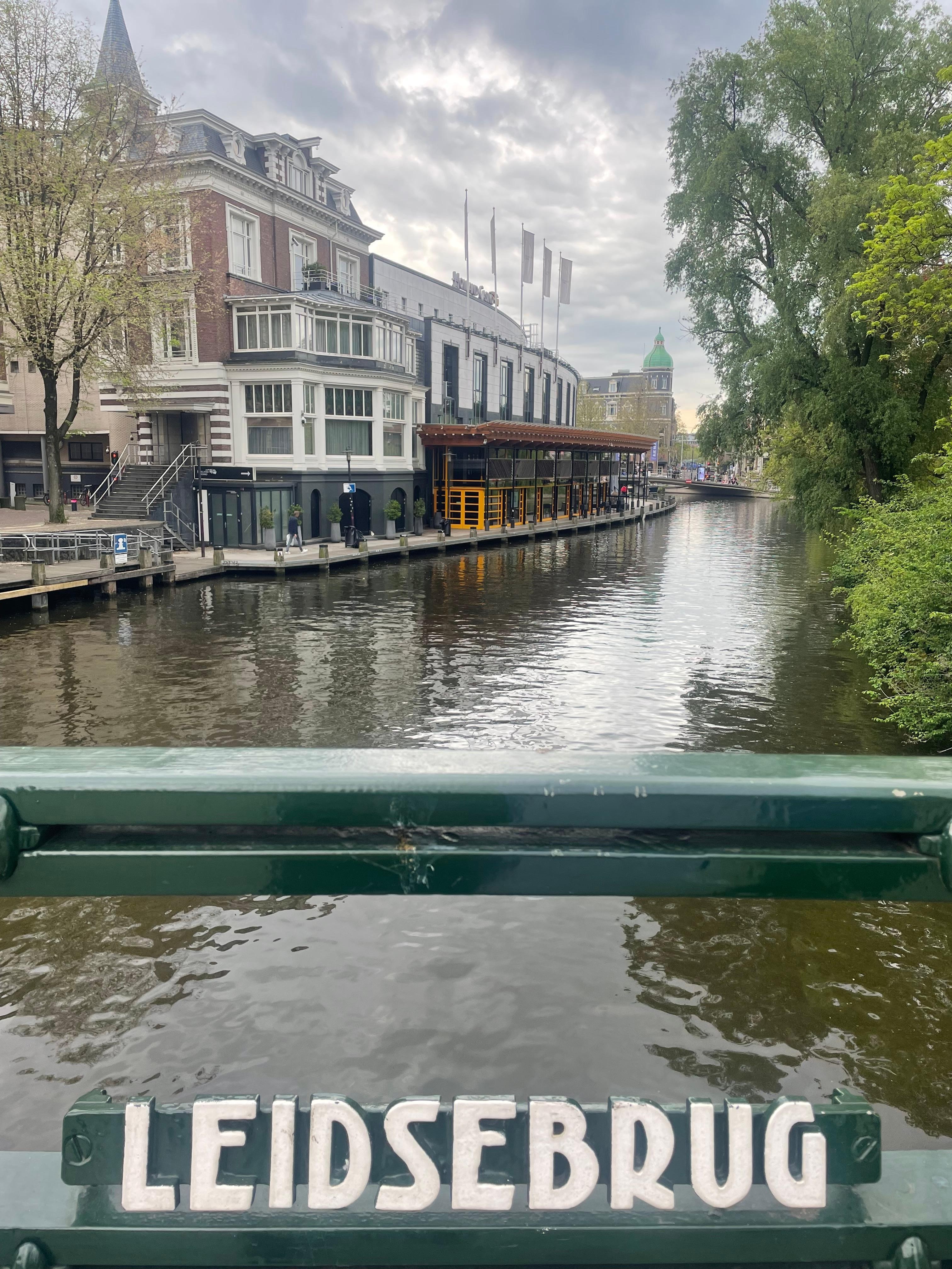 Short stroll to stretch the legs before long flight home . 