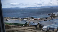 Vista incrível da sala para o canal Beagle.