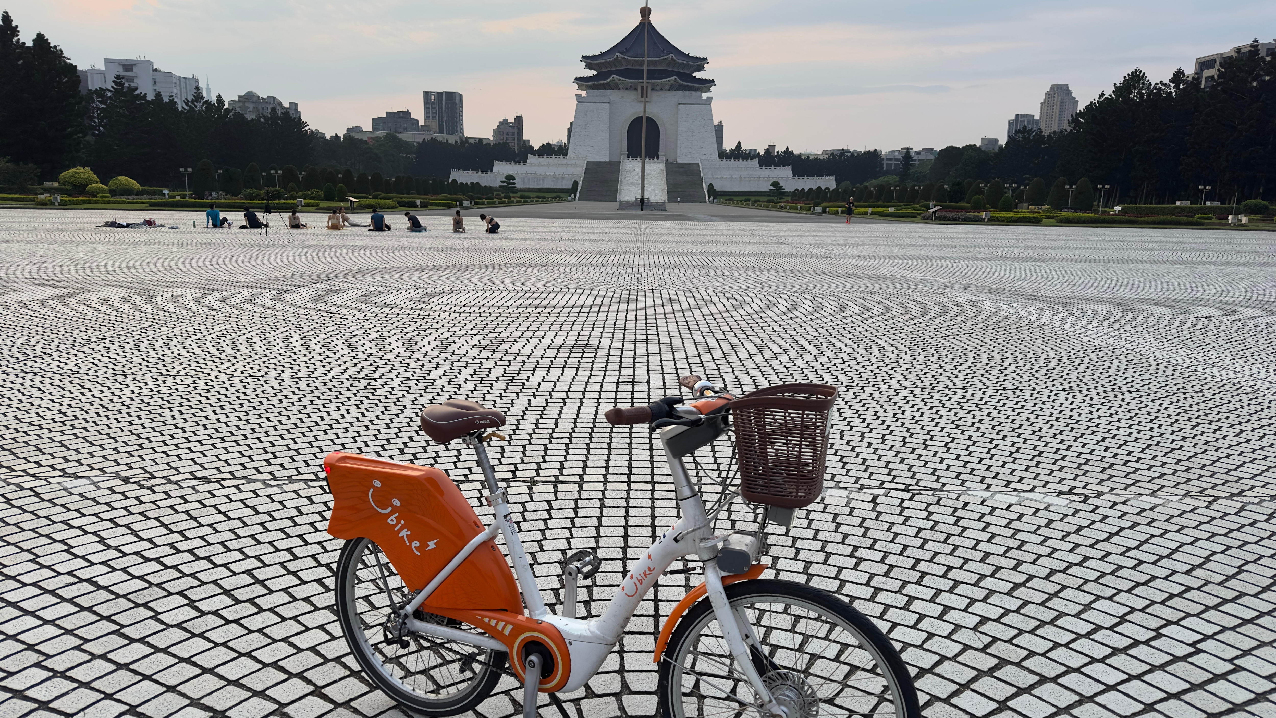 CHS early in the morning with no crouds