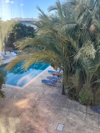 Aussicht zum Pool