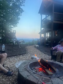 Fantastic firepit