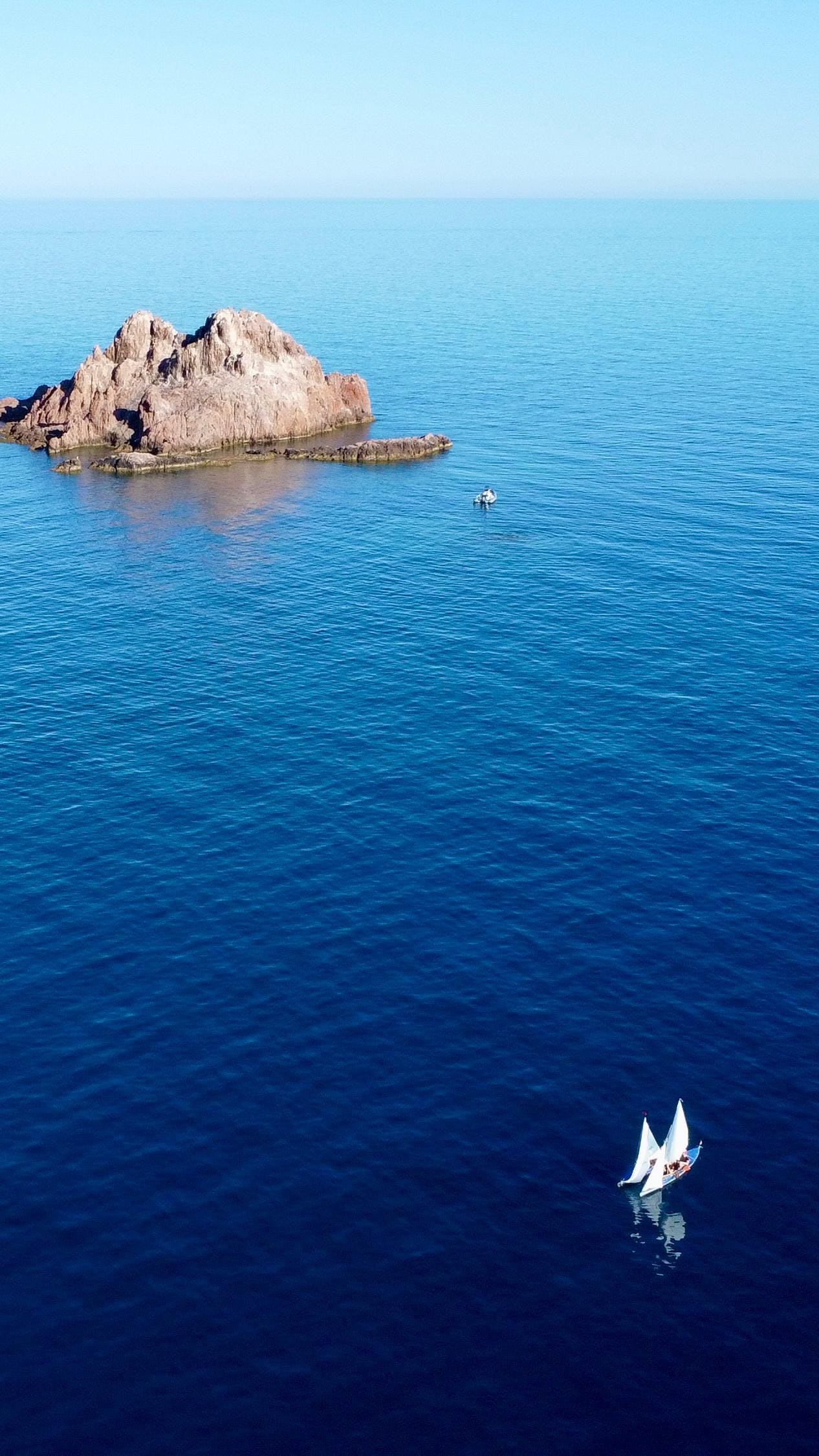 Blick aufs Meer und Insel