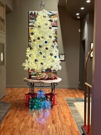 Lobby Christmas decor