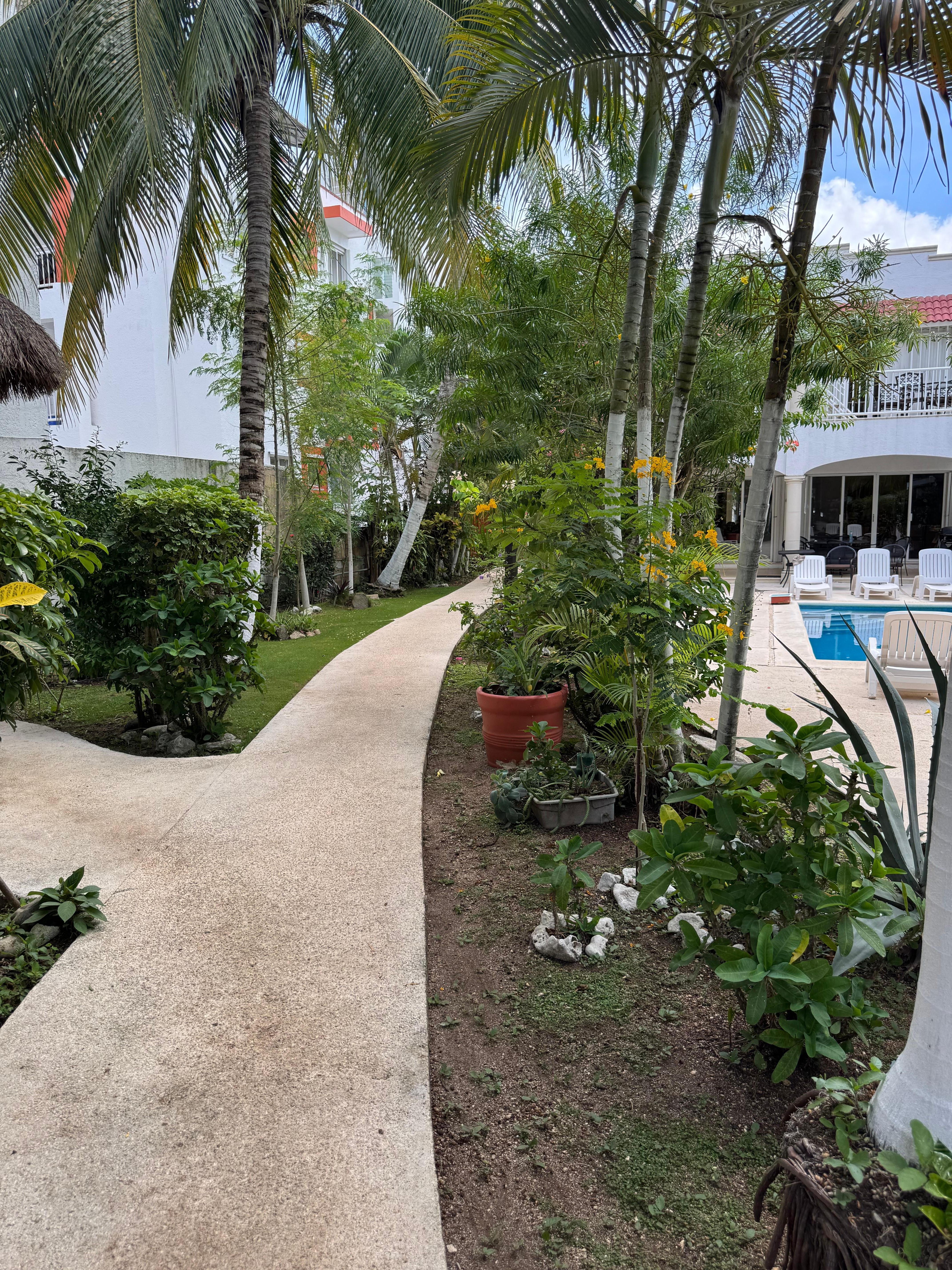 Walkway from beach area towards Casa Cielo 