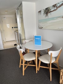 Dining setting and menu to Bobby’s.
The restaurant opposite car park at motel