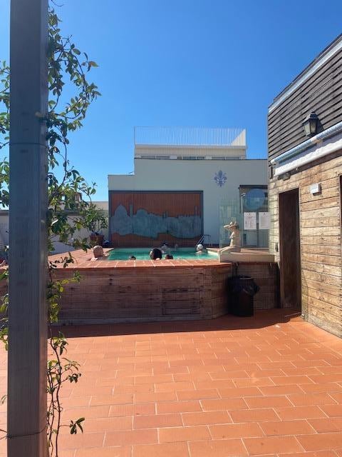 rooftop pool