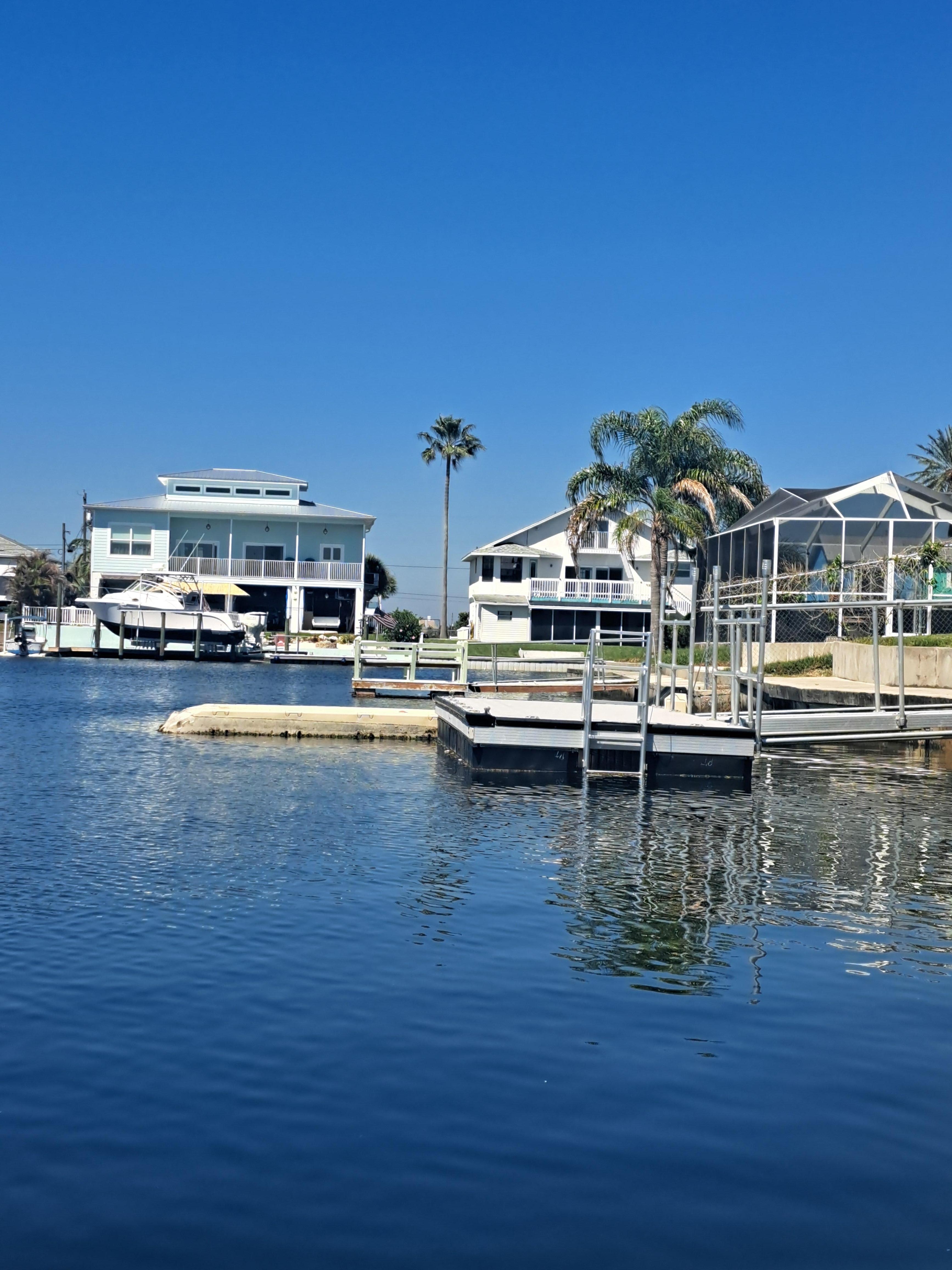 neighborhood view from end of road