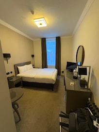 Standard double room.