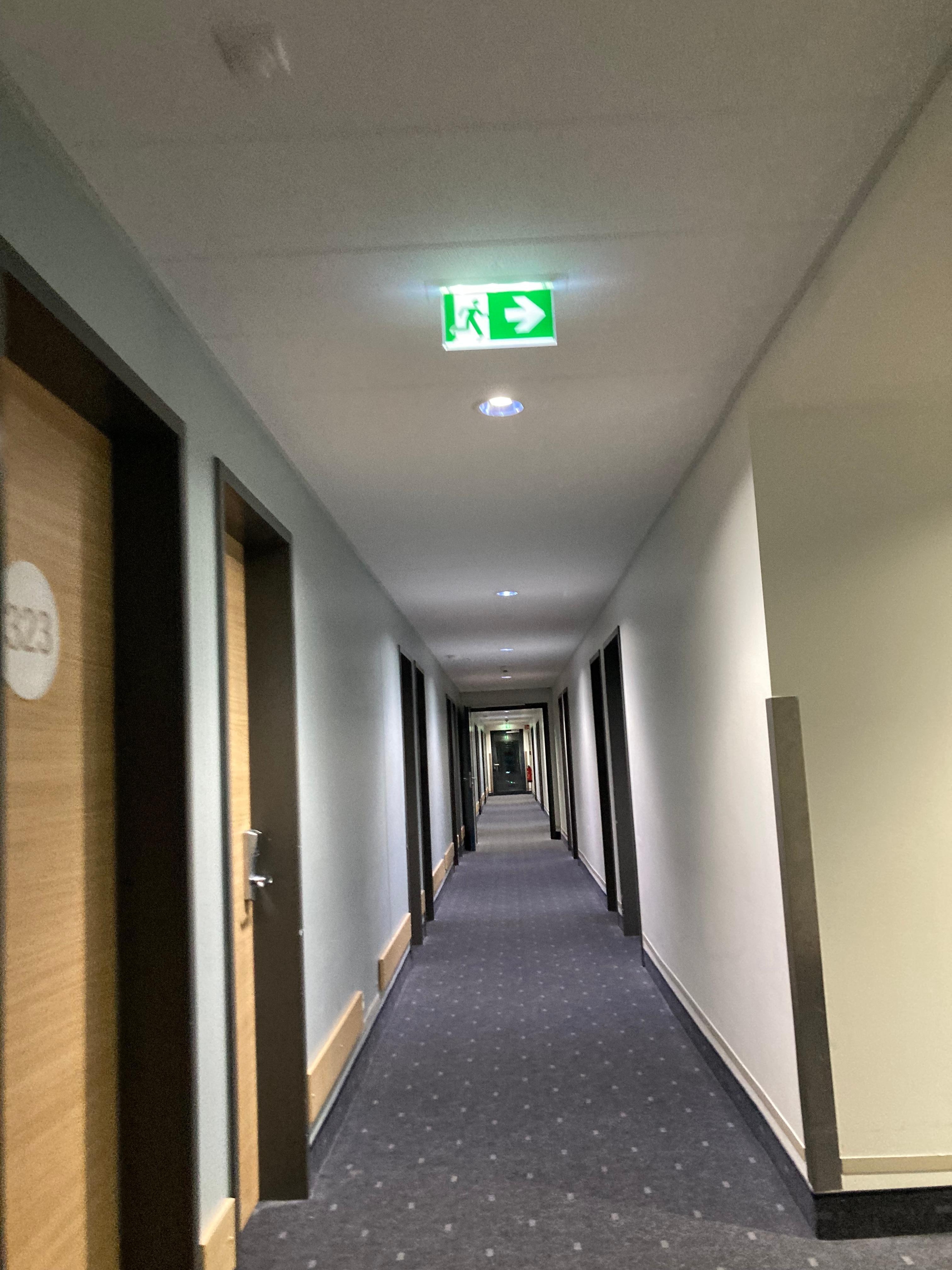 El pasillo del hotel, no tuve el reflejo de sacar fotos de la habitación 