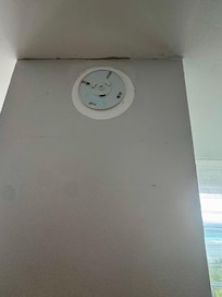 Missing smoke detector.