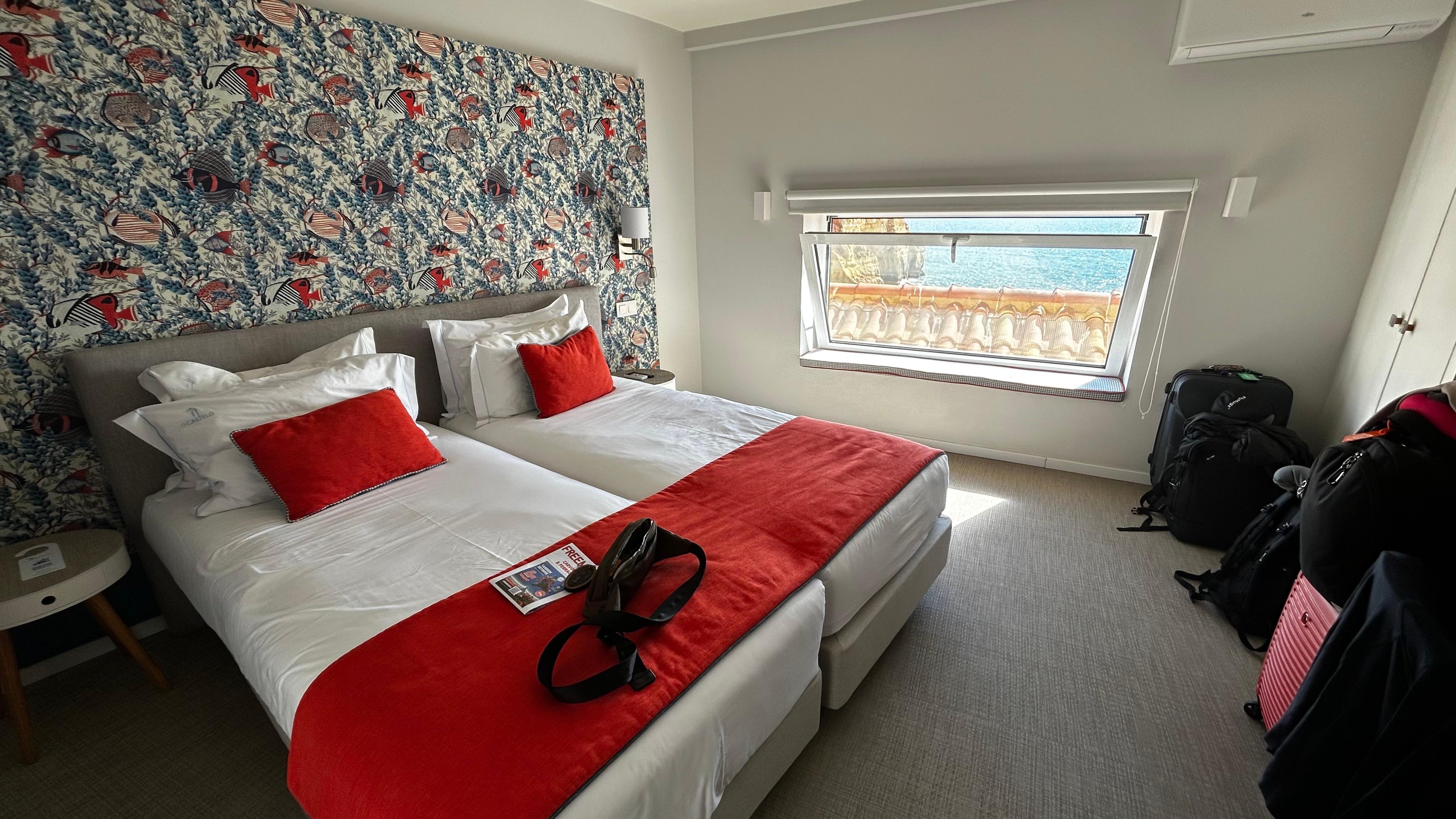 Double room with ocean view.