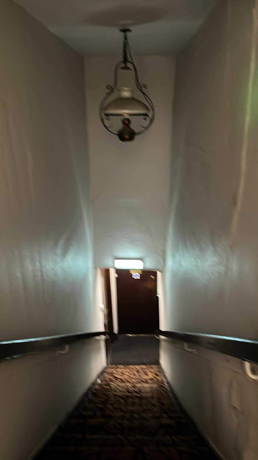 Way to the bar from room 1