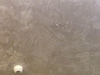 Peinture des plafonds cloquée