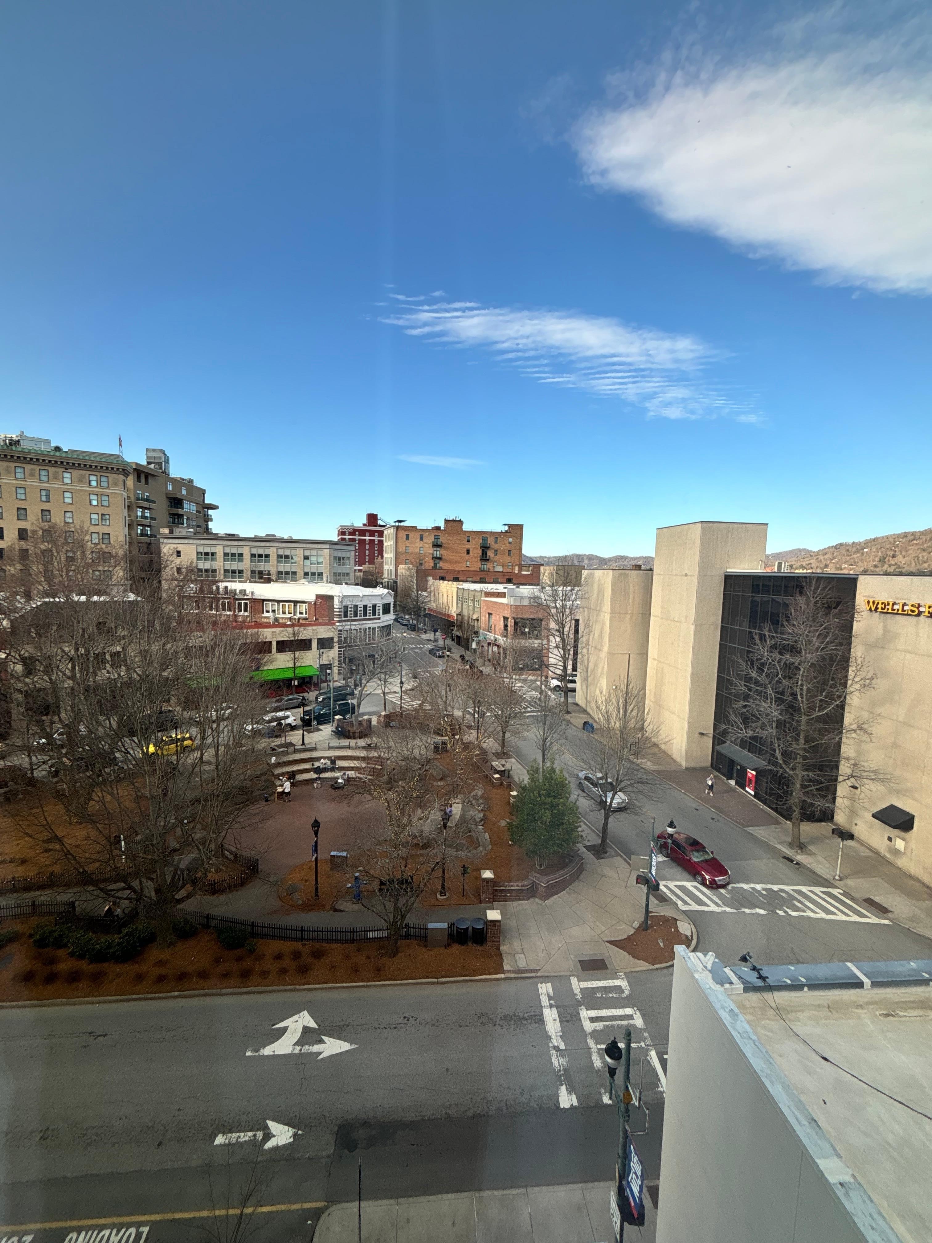 Perfectly located in the heart of downtown Asheville! Everything within walking distance. 