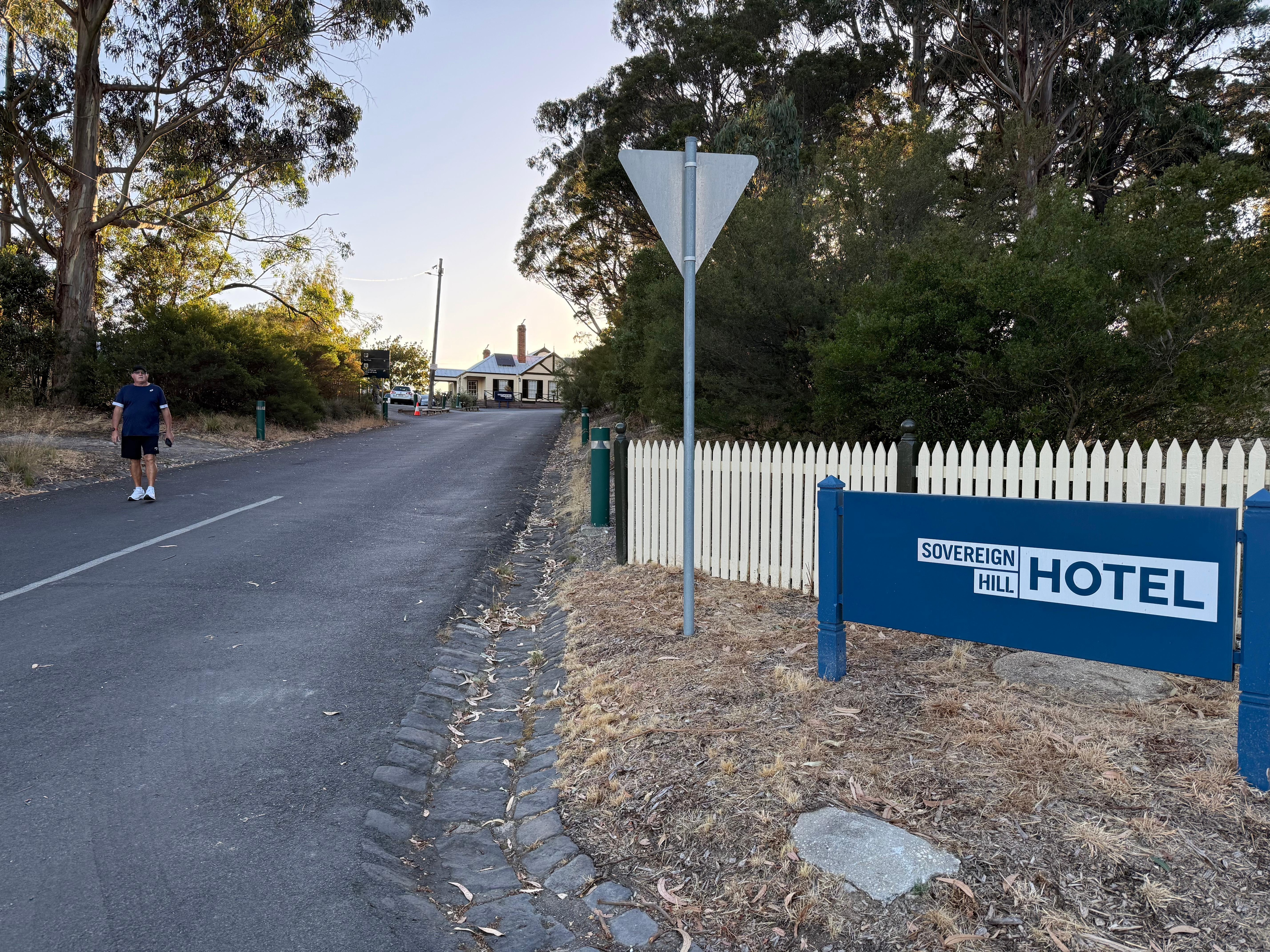 Entrance to Sovereign Hill Hotel 