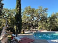 Beautiful, clean pool.