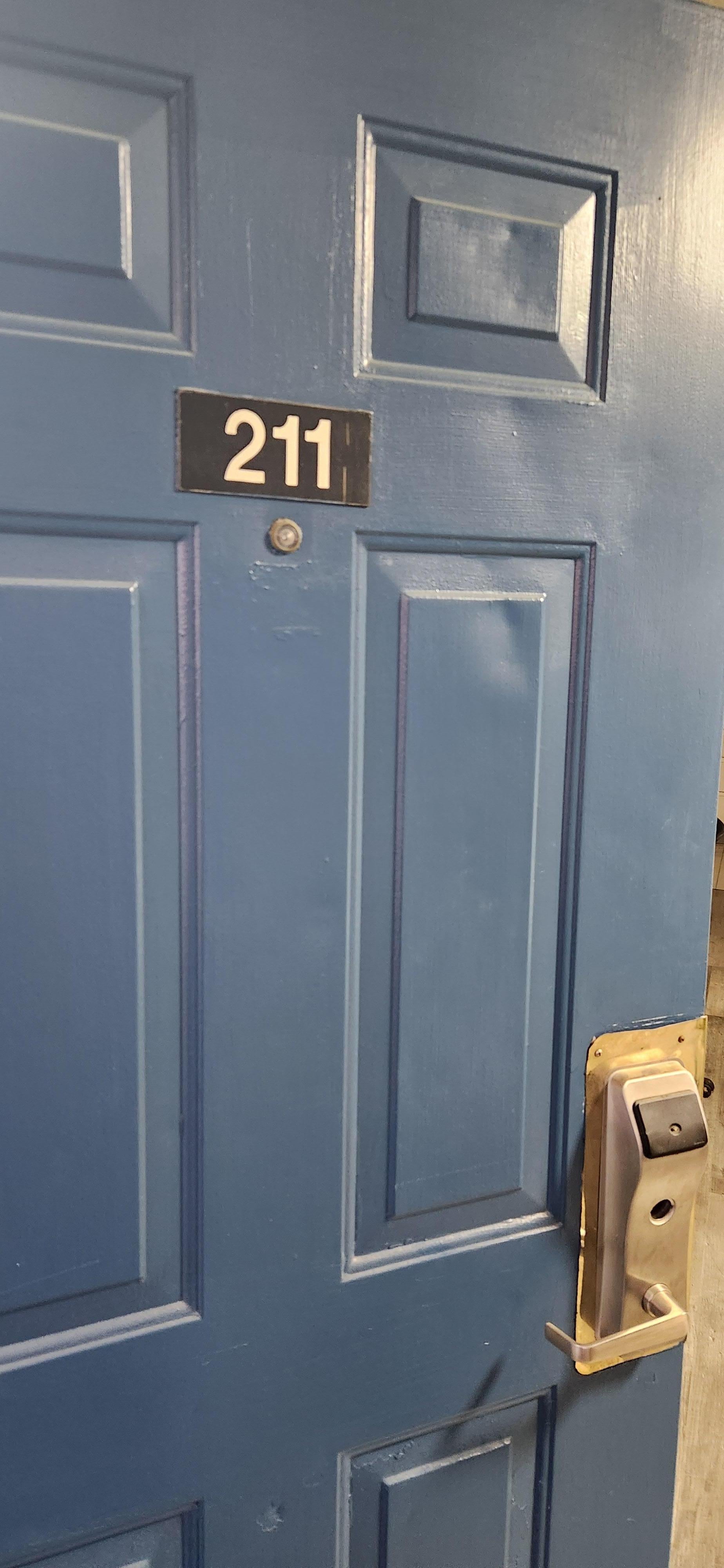 No non-smoking  sticker 