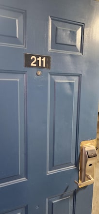 No non-smoking sticker