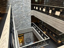 共用エリアが吹き抜けになっており、雰囲気が良いです。