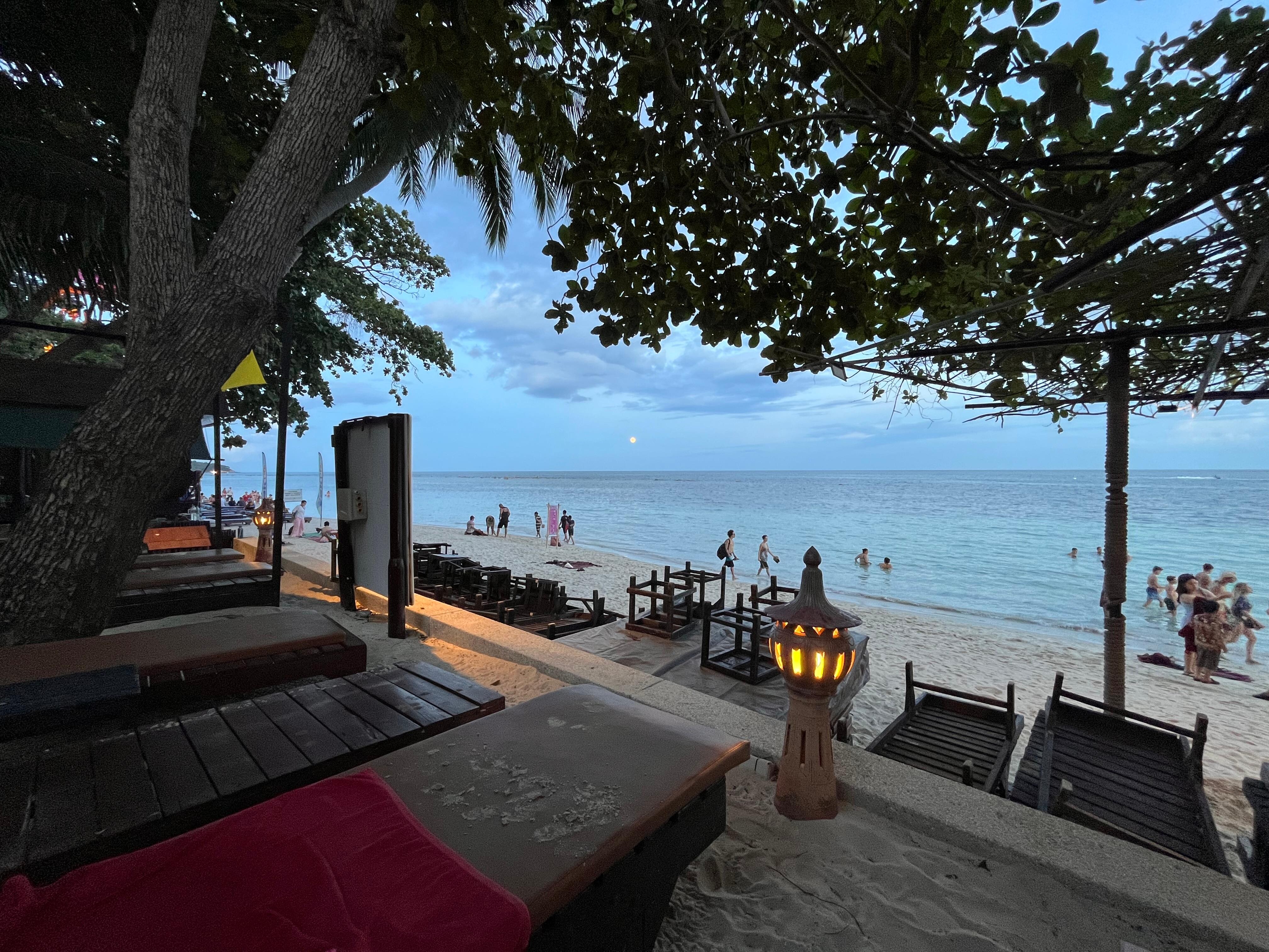 The front of the shared big pool next to the beach