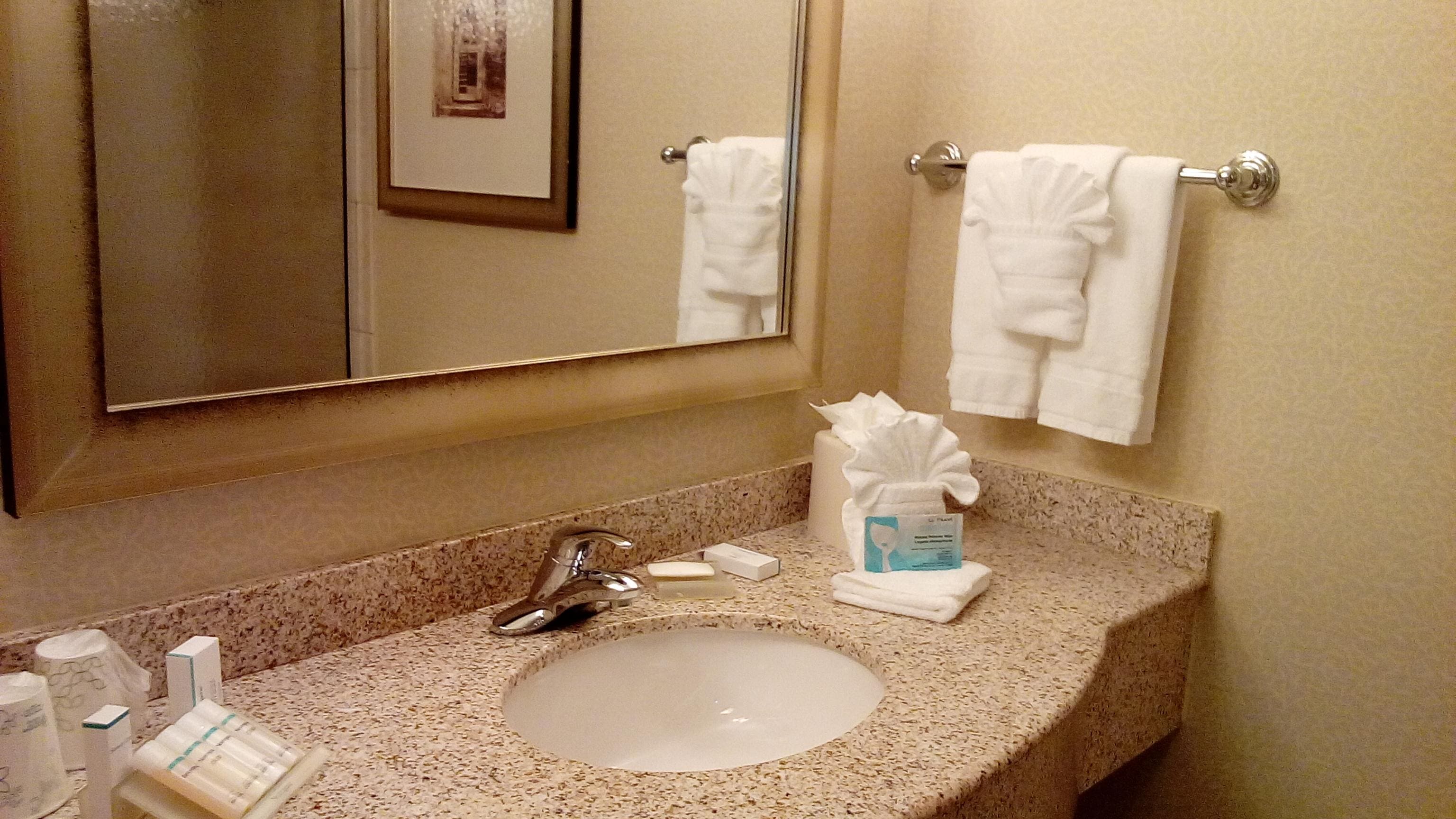 pros clean fresh tastefully decorated room with refrigerator and microwave friendly staff not far from mia - Hilton Garden Inn Miami Airport West pros clean fresh tastefully decorated room with refrigerator and microwave friendly staff not far from mia - Hilton Garden Inn Miami Airport West