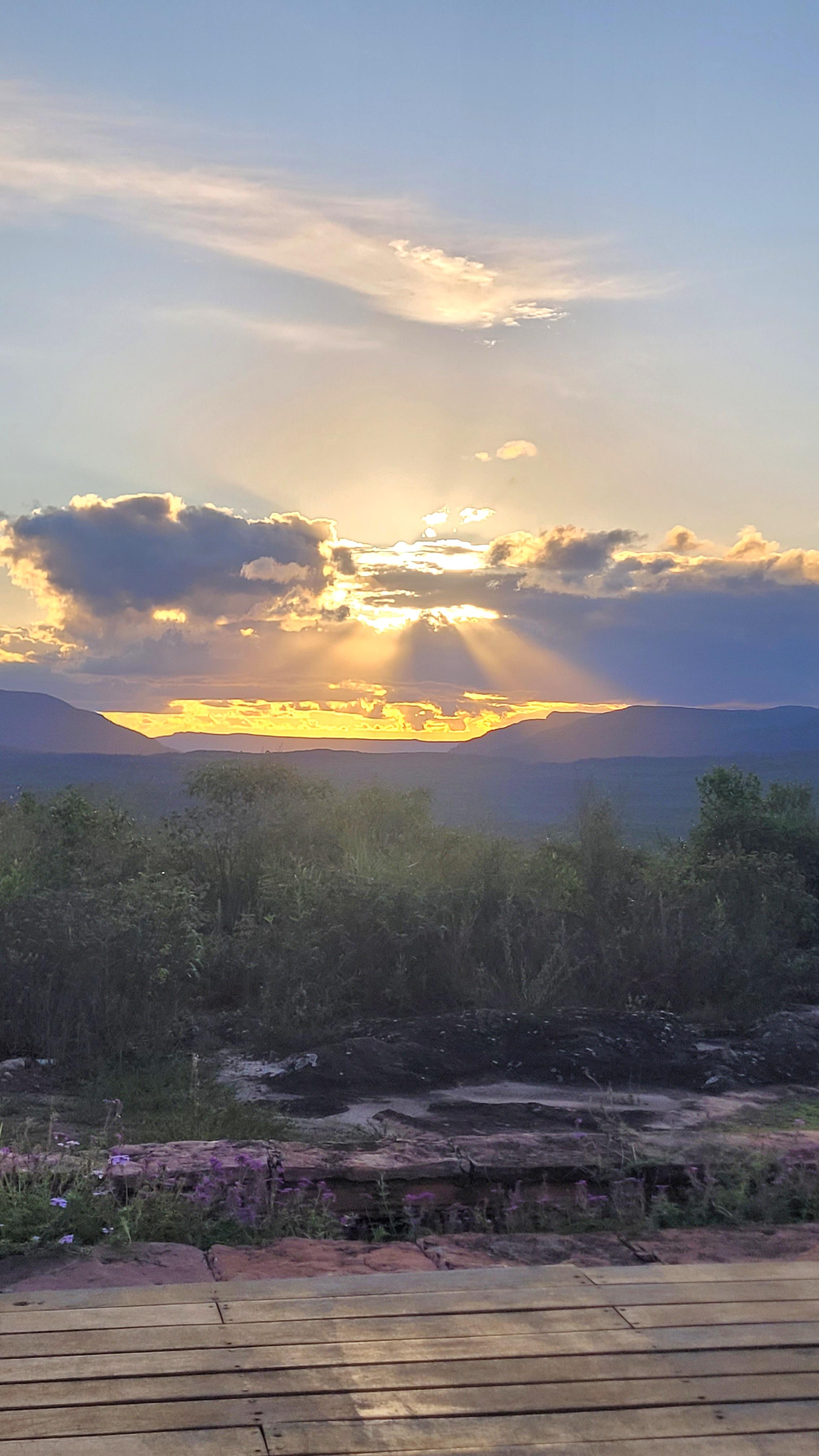 Por do sol no Alpina