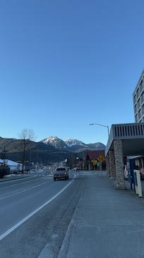 Hotel exterior on Egan Street