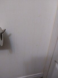 Smoke tar running down the walls