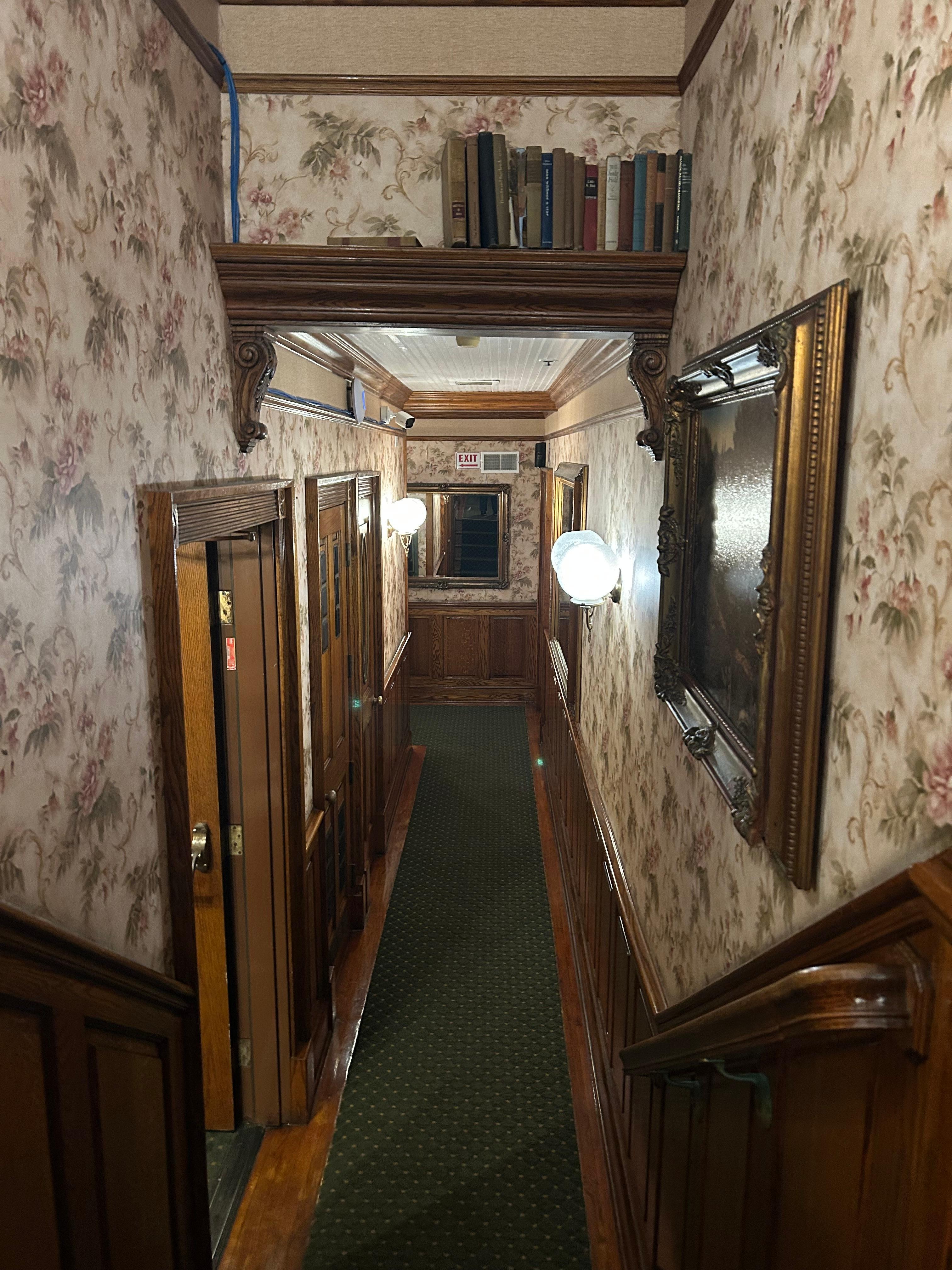 Hallway straight out of haunted mansion at Disney 🤣