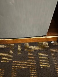 Rot under fridge