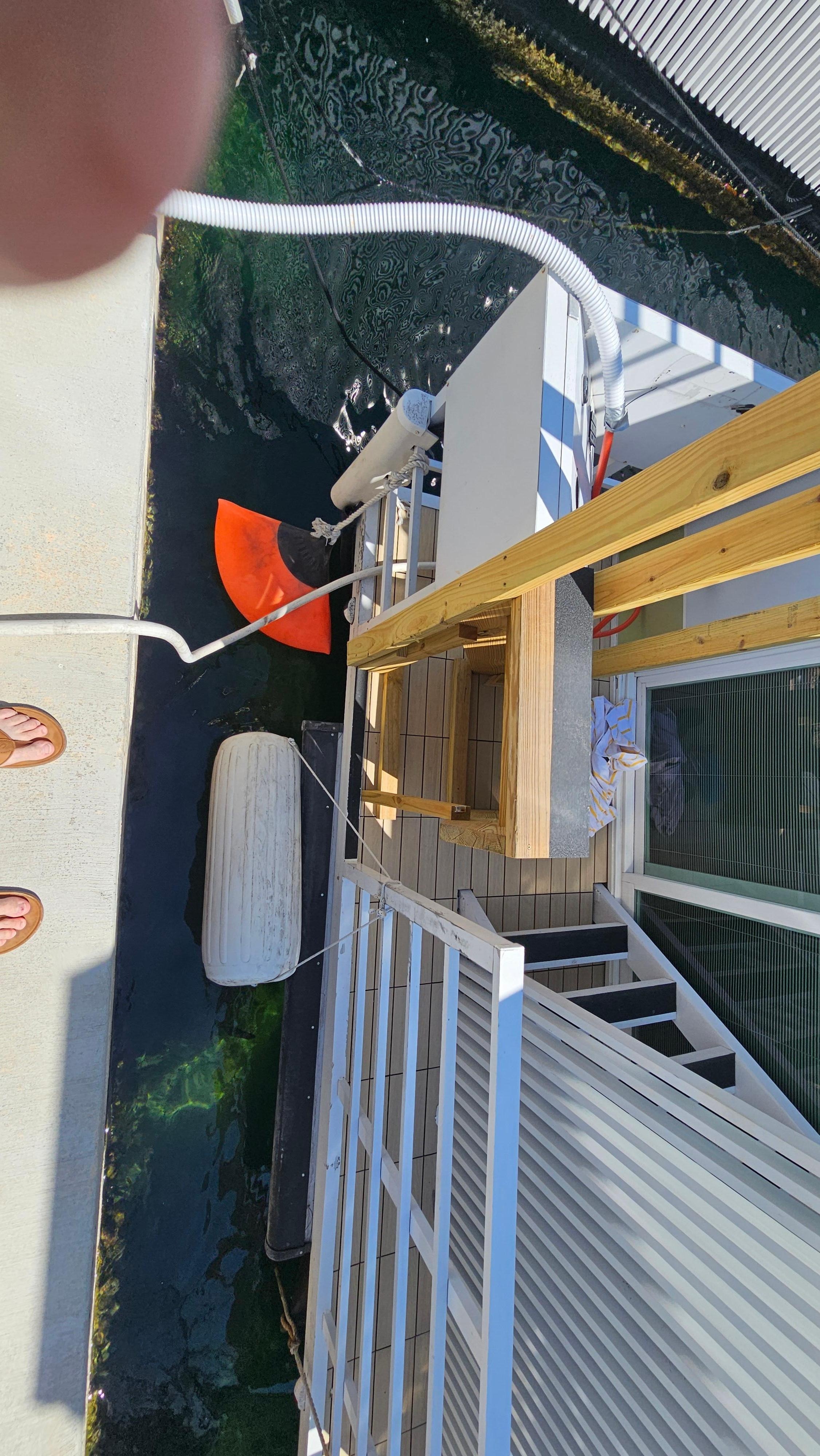 Picture of the steps and gap between them and the road