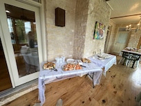 Food set up; plenty of room